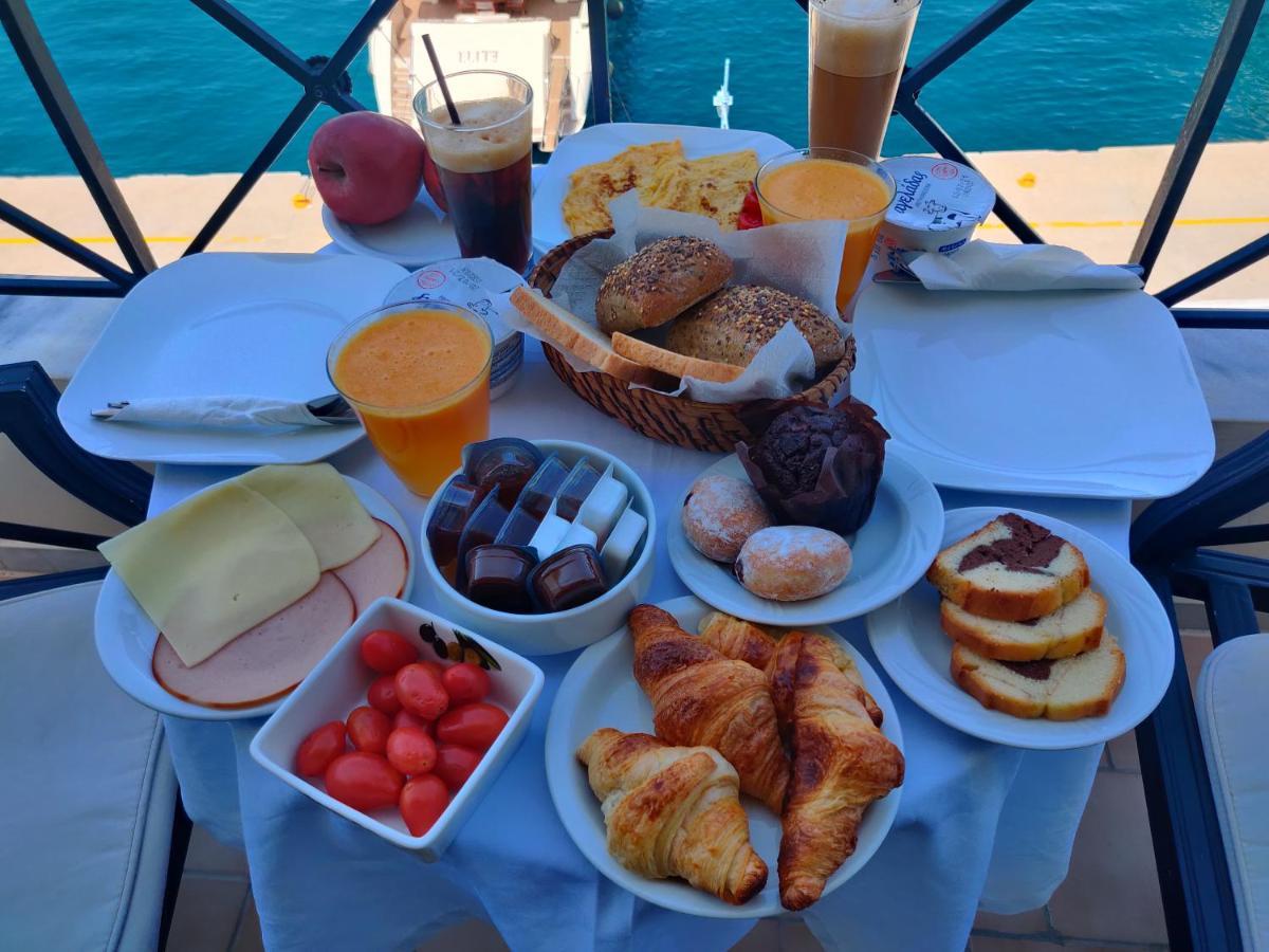 The Manessi City Boutique Hotel Poros Town ภายนอก รูปภาพ