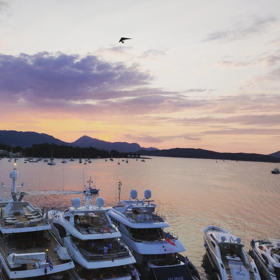 The Manessi City Boutique Hotel Poros Town ภายนอก รูปภาพ