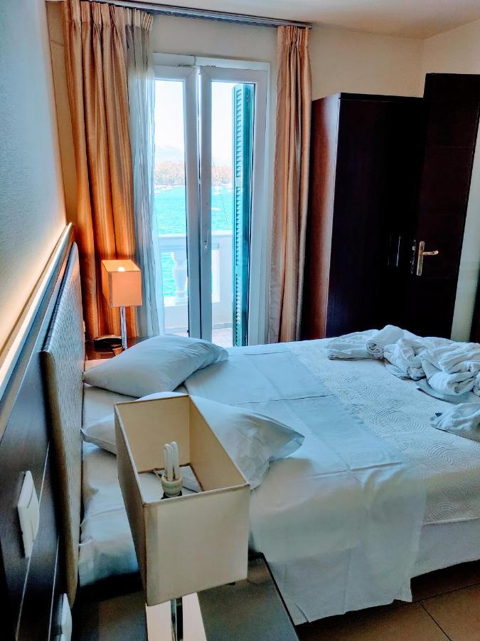The Manessi City Boutique Hotel Poros Town ภายนอก รูปภาพ