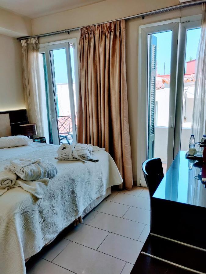 The Manessi City Boutique Hotel Poros Town ภายนอก รูปภาพ